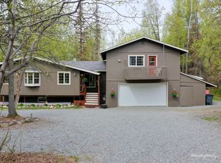9000 N Palmer Fishhook Rd, Palmer, AK 99645