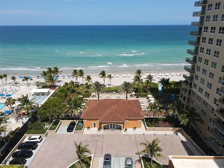 2080 S Ocean Dr #202 — Photo 32