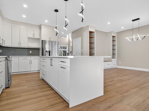 4th image of 9736 73rd Ave NW