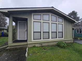 17442 NE Glisan St #2, Portland, OR