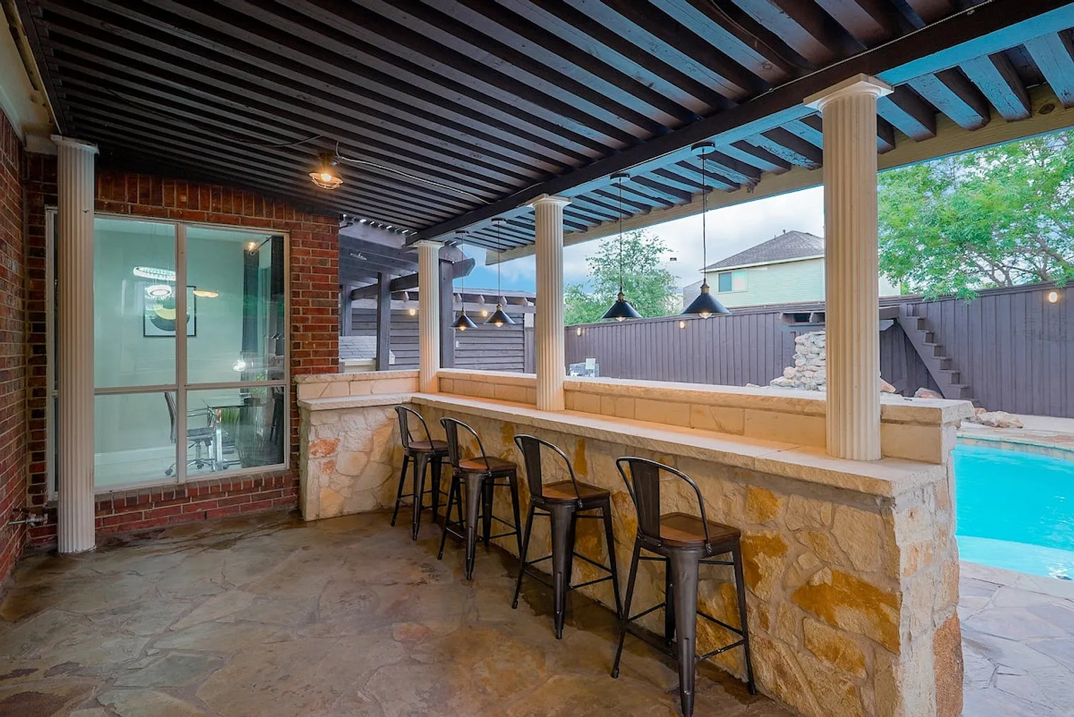 5 bed, 3.0 bath, 3132 sqft, $8,810 — Photo 3