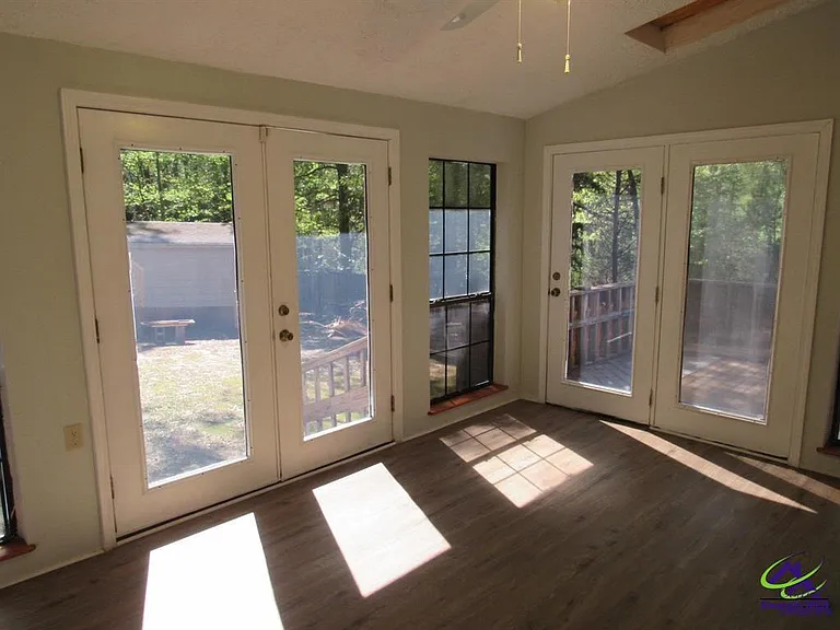 100 Sunchase Ct — Photo 8