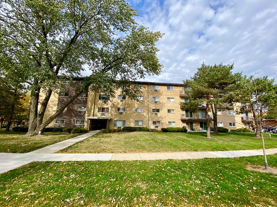 1st image of 919 N Boxwood Dr APT 310