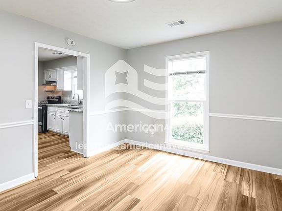 1179100_003_dining_room_3.jpg