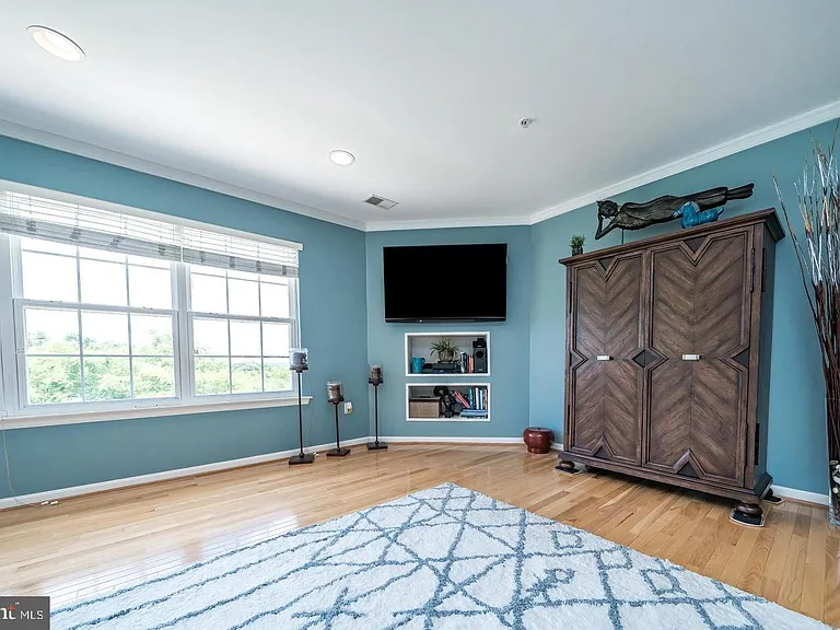 1401 Windjammer Ct — Photo 38