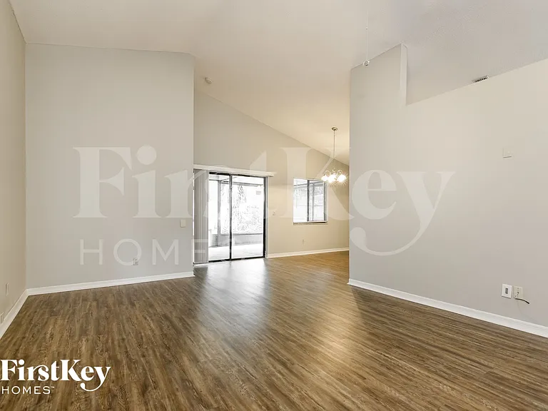 4322 Kipling Ave — Photo 5