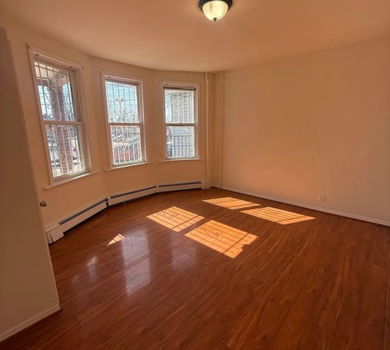 3 bed, $2,250 — Photo 4