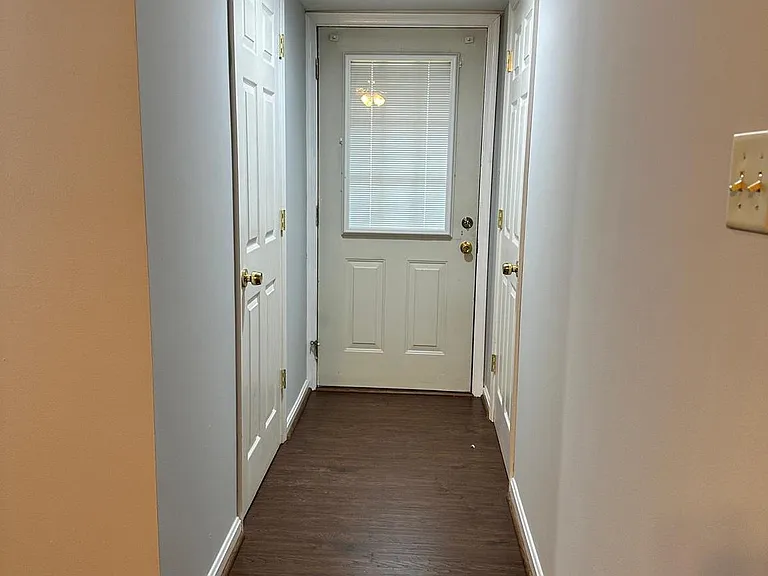 4 S Altamont Ave — Photo 23