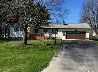 691 Maple Dr, Kirkville, NY 13082