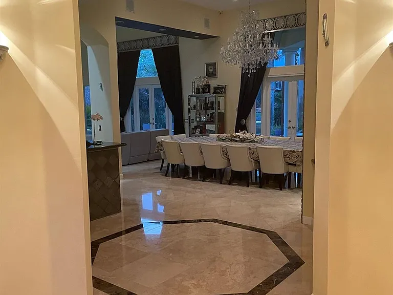 5532 Estate Oak Cir — Photo 1