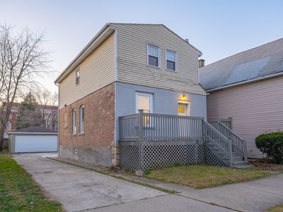 9132 S Woodlawn Ave, Chicago, IL, 60619