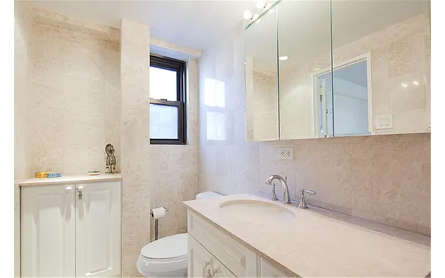 Sold by Douglas Elliman | media 26