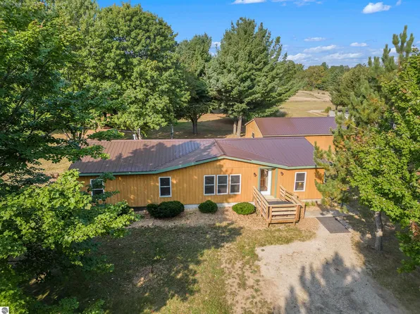 1410 N Lamb Rd, Interlochen, MI 49643