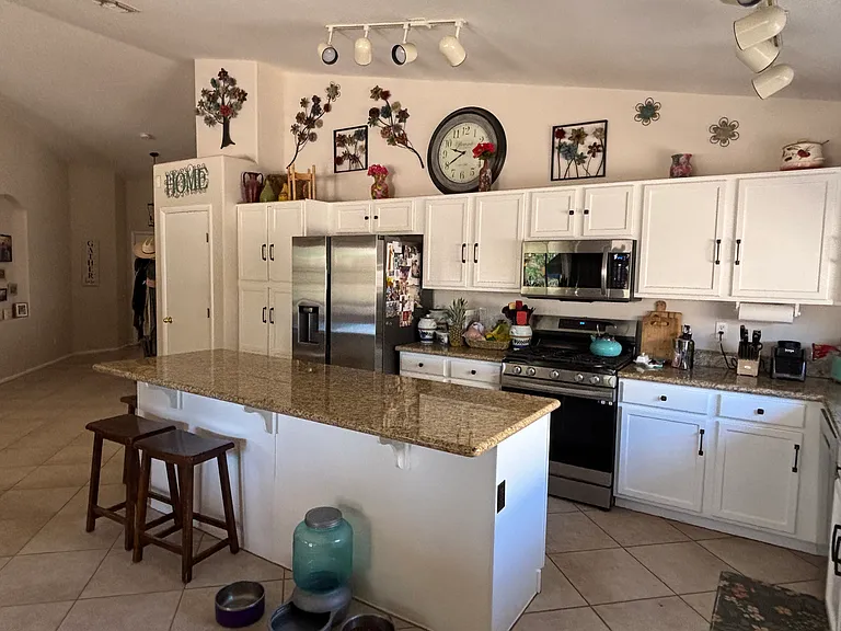 8754 W Salter Dr — Photo 6