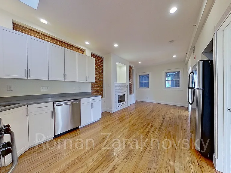10 Brainerd Rd #32 — Photo 4