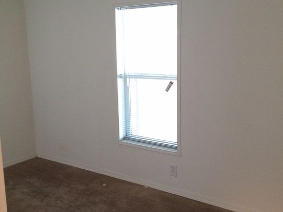 4th image of 611 105th Street Ct E