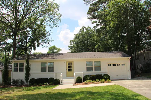 404 Granada Dr Photo 1