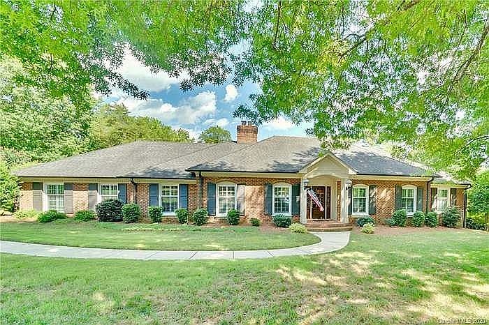 1st image of 3900 Larkston Dr