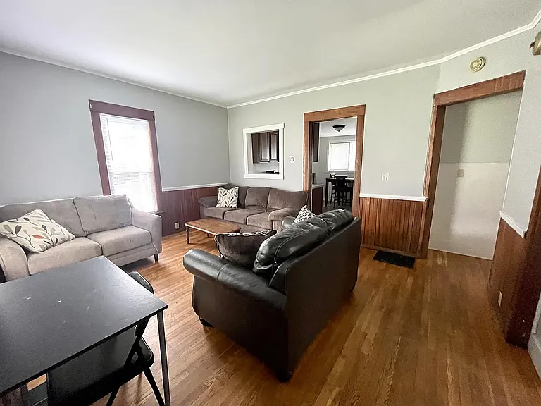 22 Frank St #1 — Photo 2