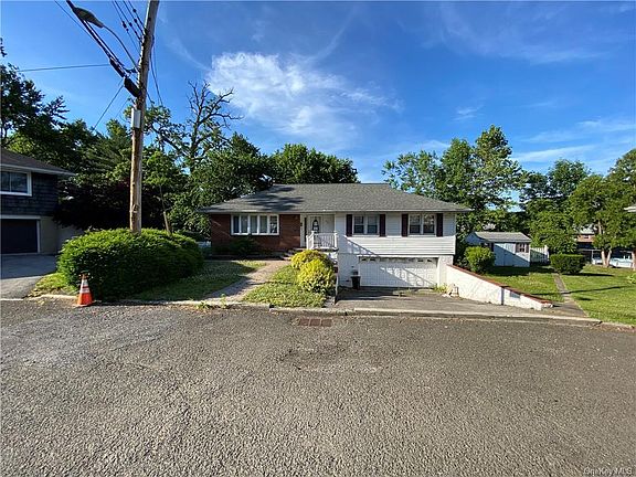 2nd image of 394 Grandview Blvd