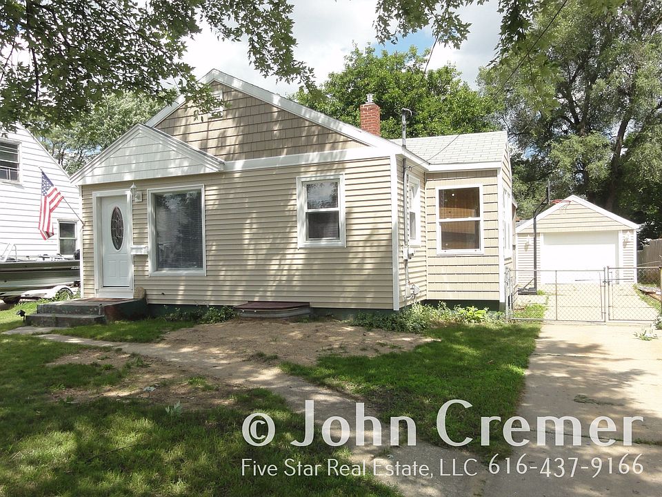 1st image of 3230 Hillcroft Ave SW