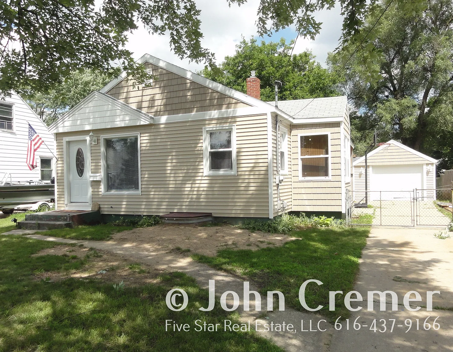 3230 Hillcroft Ave SW photo 1