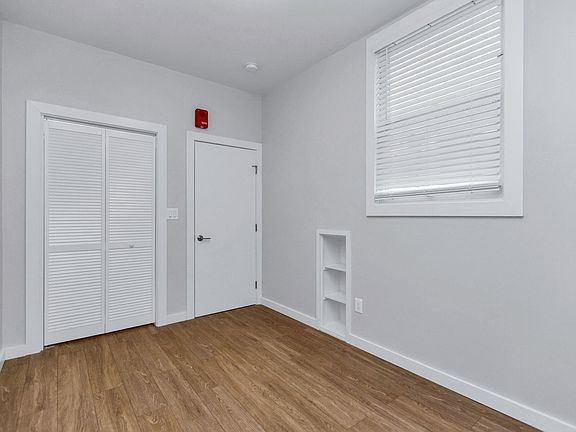 4th image of 1658 Sacramento St #4