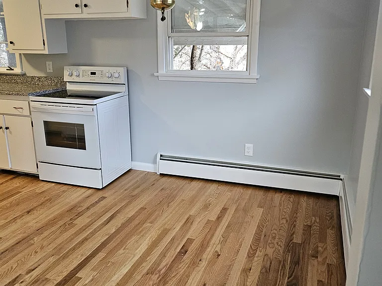 Kitchen\Dining area