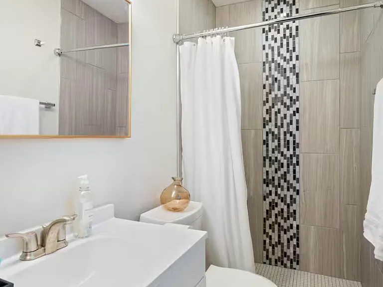 6738 E Culver St — Photo 5