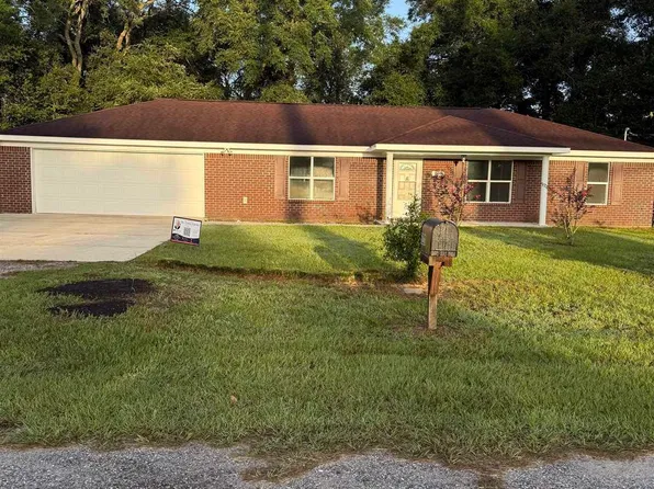 5221 Golson St, Milton, FL 32570