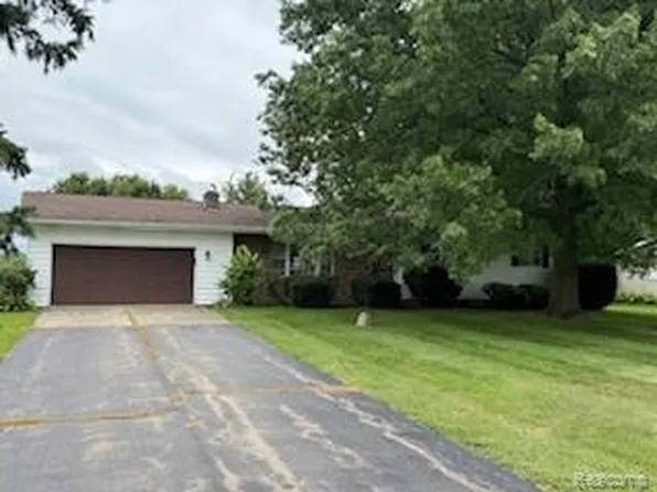 13240 N Jennings Rd, Clio, MI 48420