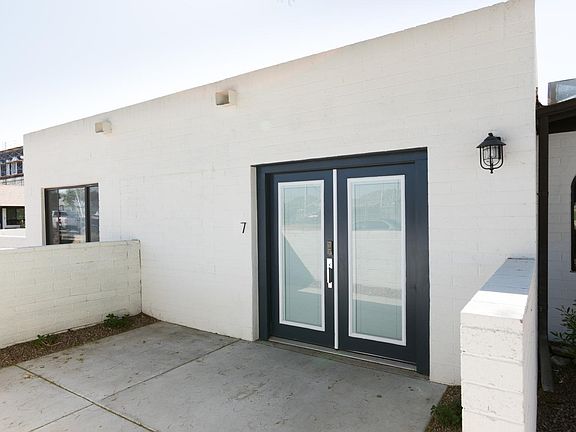 3rd image of 2617 E Campbell Ave #1