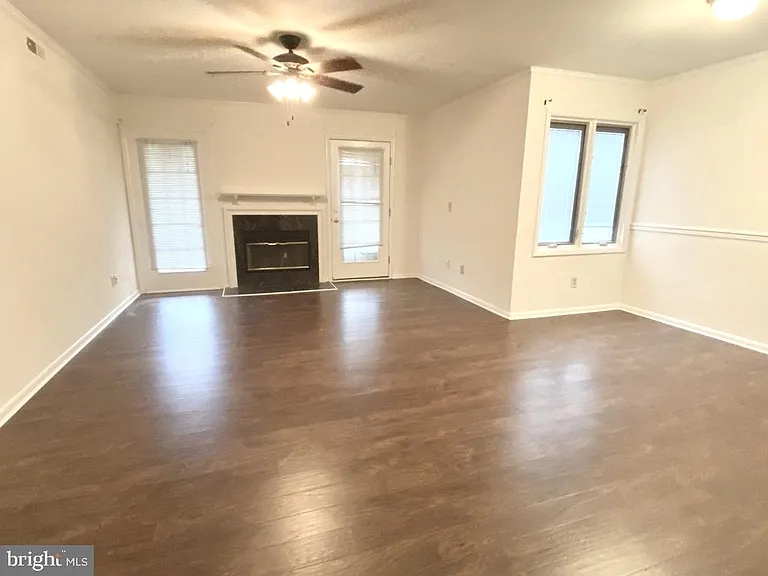203 Madeline Ct #139 — Photo 2