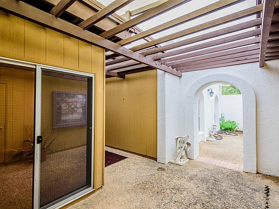 5th image of 3220 N Sabino Vista Cir
