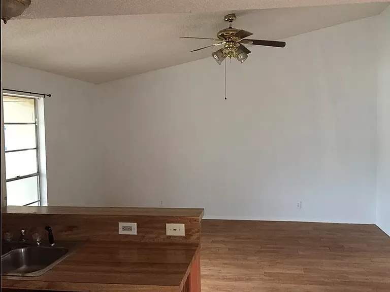 10609 Topperwein Dr #A — Photo 10