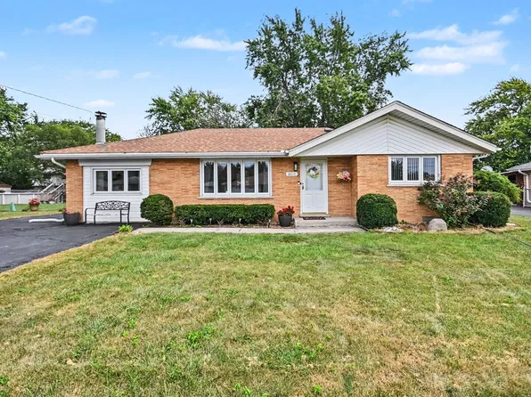 8615 Lawler Ave, Burbank, IL 60459