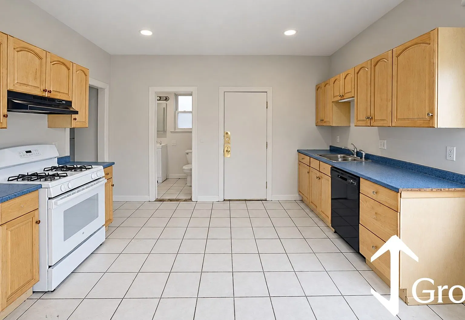 Mission Hills 3 bed 1 bath NOW available for 9/1/2027 — Photo 2
