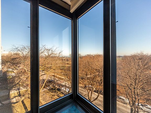 5th image of 5060 N Marine Dr #6E
