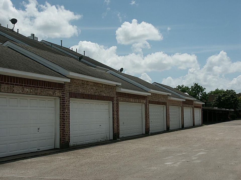 1st image of 4233 Benard Ct