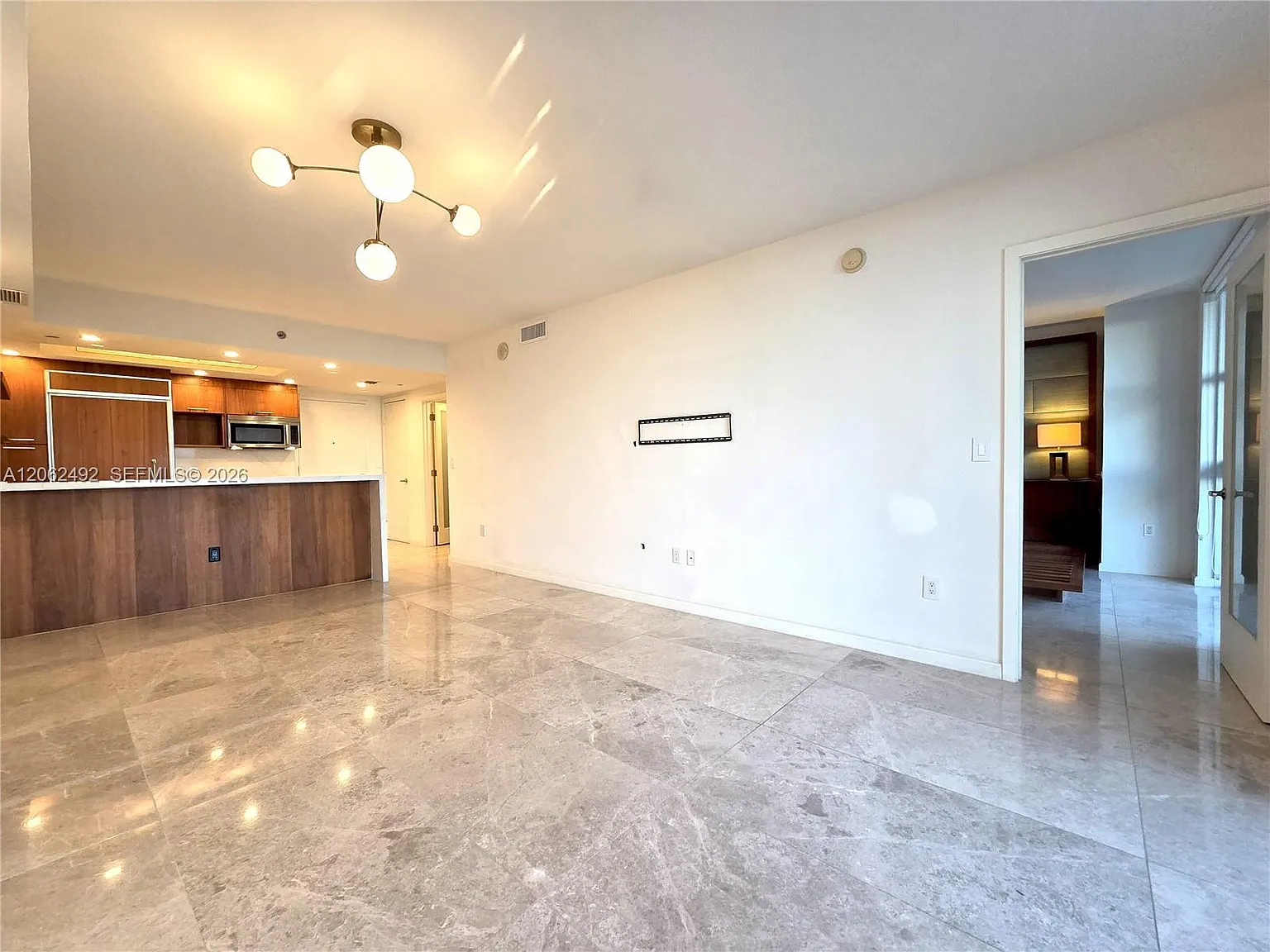 50 Biscayne Condo — Photo 3
