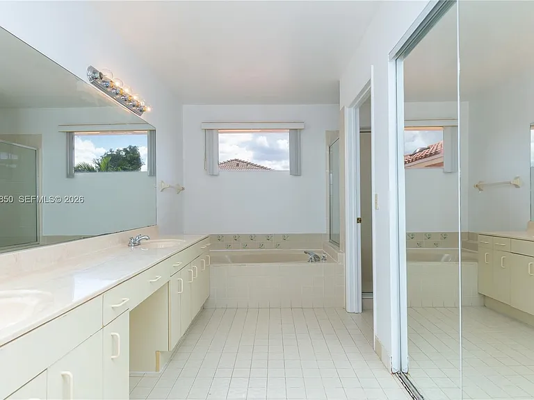 2592 W Saratoga Dr — Photo 28