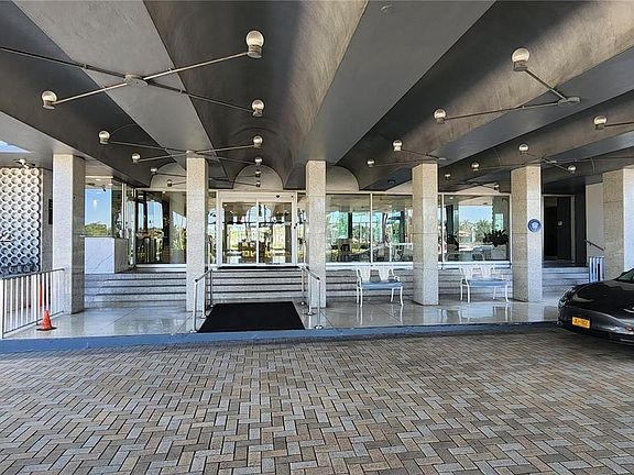 2nd image of 5055 Collins Ave APT 5B