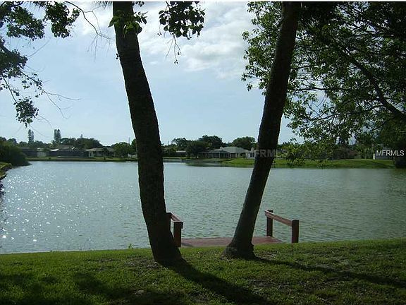 3rd image of 1645 Bamboo Dr