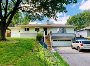 457 Oakleigh Rd NW, Grand Rapids, MI 49504