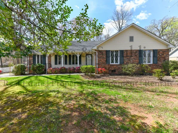 1109 Monticello St, Greensboro, NC 27410