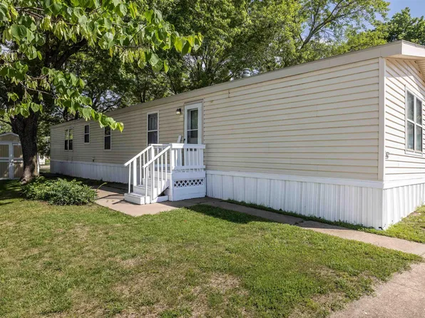 812 SE Ridgeview Dr, Topeka, KS 66609