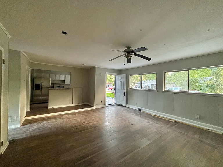10214 Cheeves Dr — Photo 4