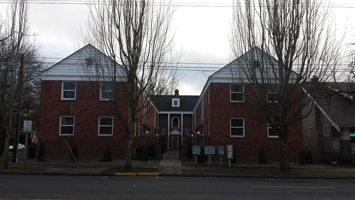 1488 State St — Photo 4