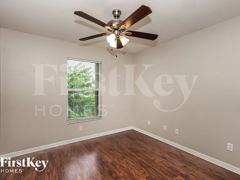 8097 Albatross Rd — Photo 10