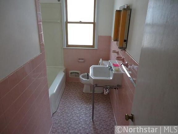 Home for Sale in Columbia Heights, MN $84,900